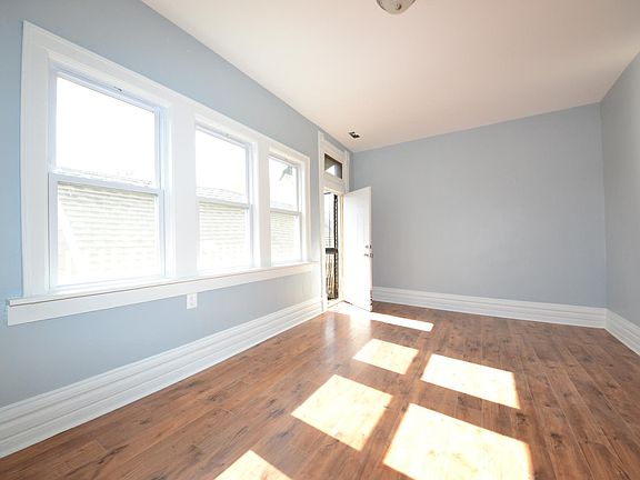 2nd image of 3657 S Marshfield Ave APT 2