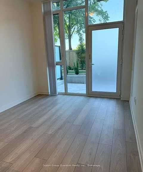 5858 Yonge St #Townhouse 01 — Photo 6