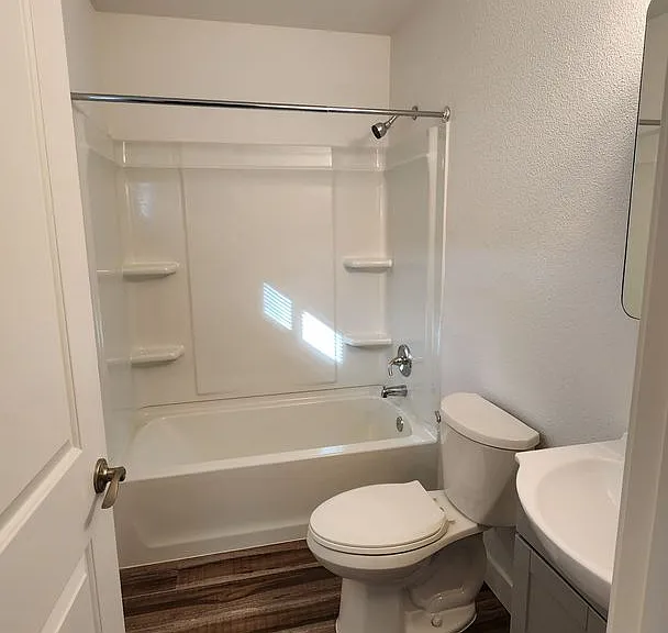 212 Boulder Creek Dr — Photo 6