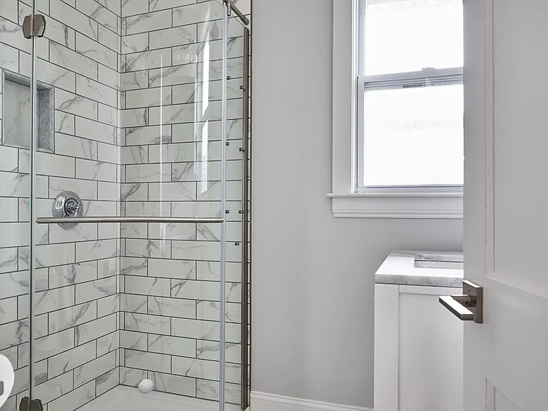 52 Mansfield St #2A — Photo 7