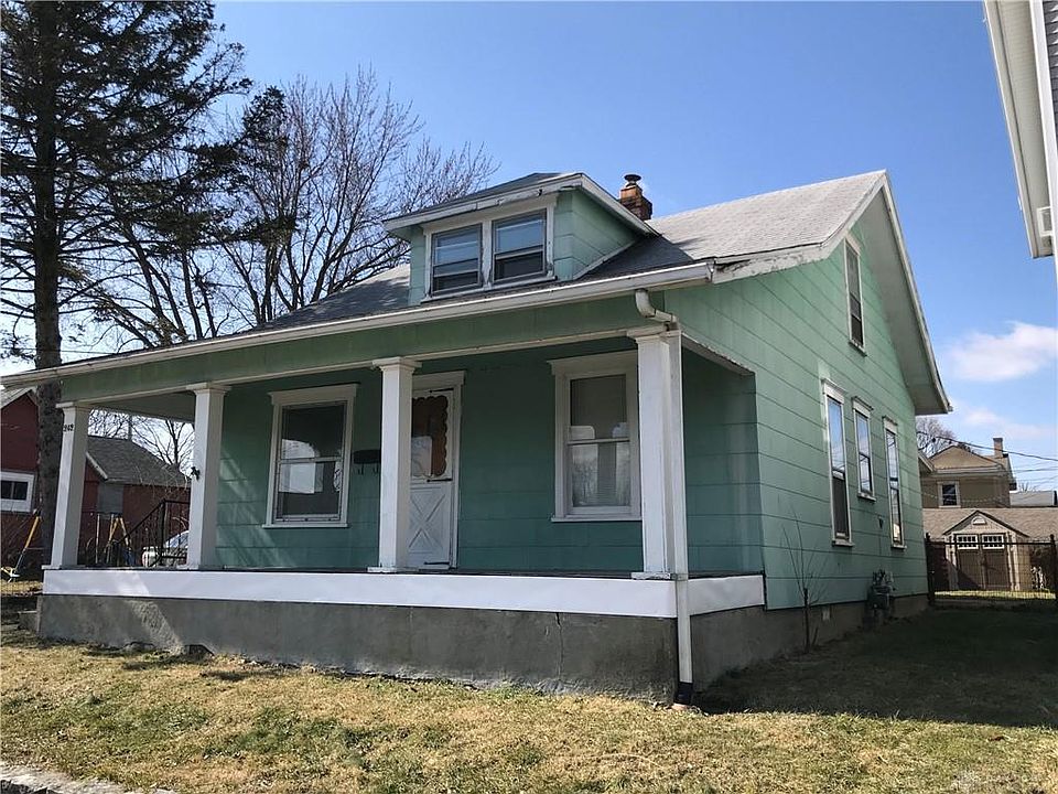 1st image of 242 Fairview Ave