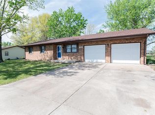 1008 S Apple Ave, Belle, MO 65013