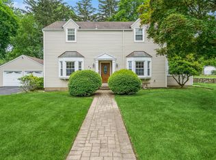 35 Glenwood Rd, New City, NY 10956