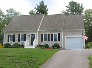 5 Huckleberry Ln, Forestdale, MA 02644