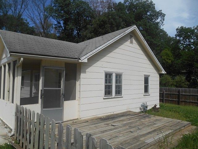 1st image of 2500 N 51st St