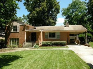 3210 Woodhollow Dr, Chevy Chase, MD 20815