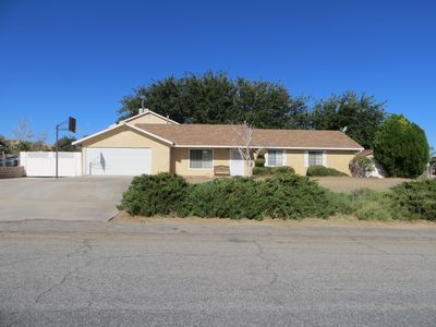 40305 Ronar St, Lake Los Angeles, CA, 93591