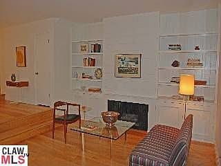4th image of 880 Hilldale Ave APT 16