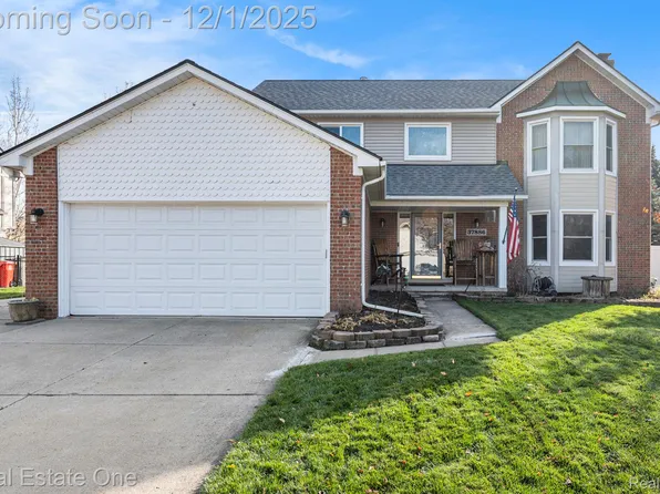 37886 Pocahontas Dr, Clinton Township, MI 48036