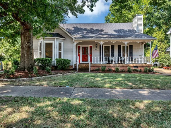 221 Adams Ct, Franklin, TN 37064