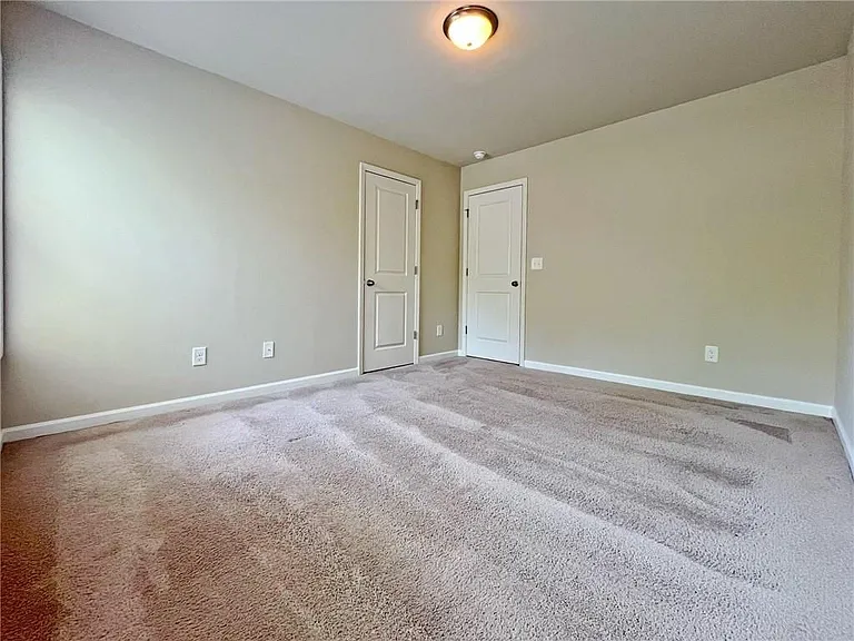 330 Holdings Dr — Photo 24
