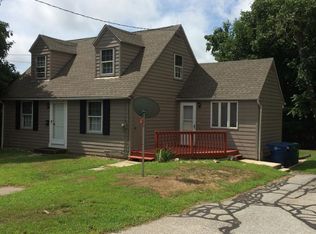 11 Louise St, Waterford, CT 06385