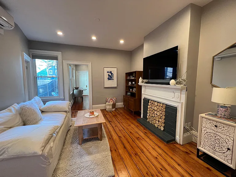 41 Pearl St #1 — Photo 7