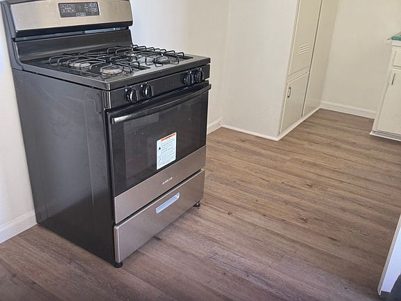 4th image of 929-943 W 7th St #931