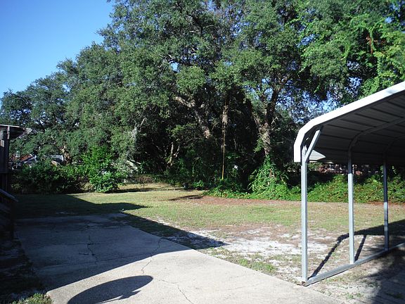 4th image of 14 Gilmore Dr