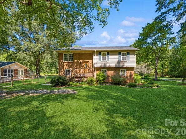 4616 Crestwood Dr, Monroe, NC 28112