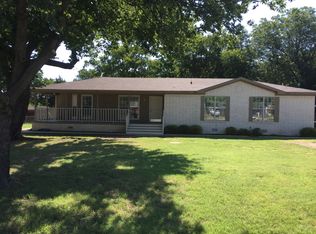 516 S 5th St, Midlothian, TX 76065