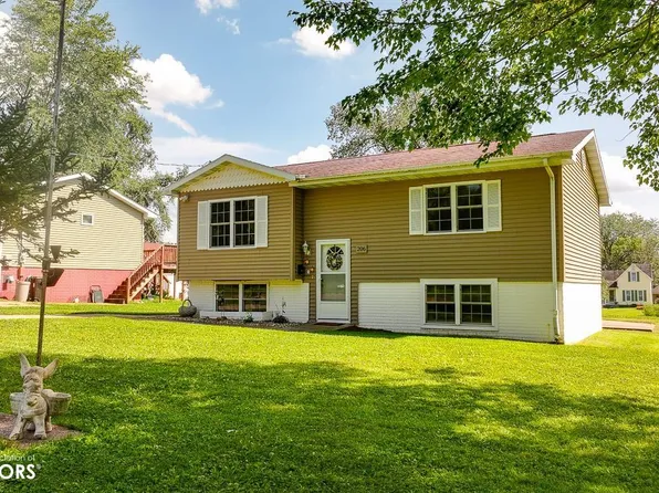 206 Selma St, Eldon, IA 52554