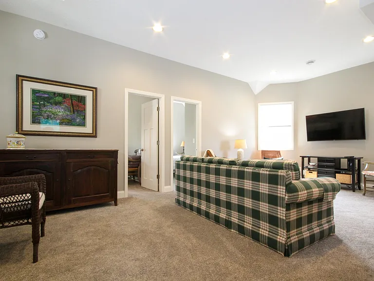 711 Sims Ave #A — Photo 7