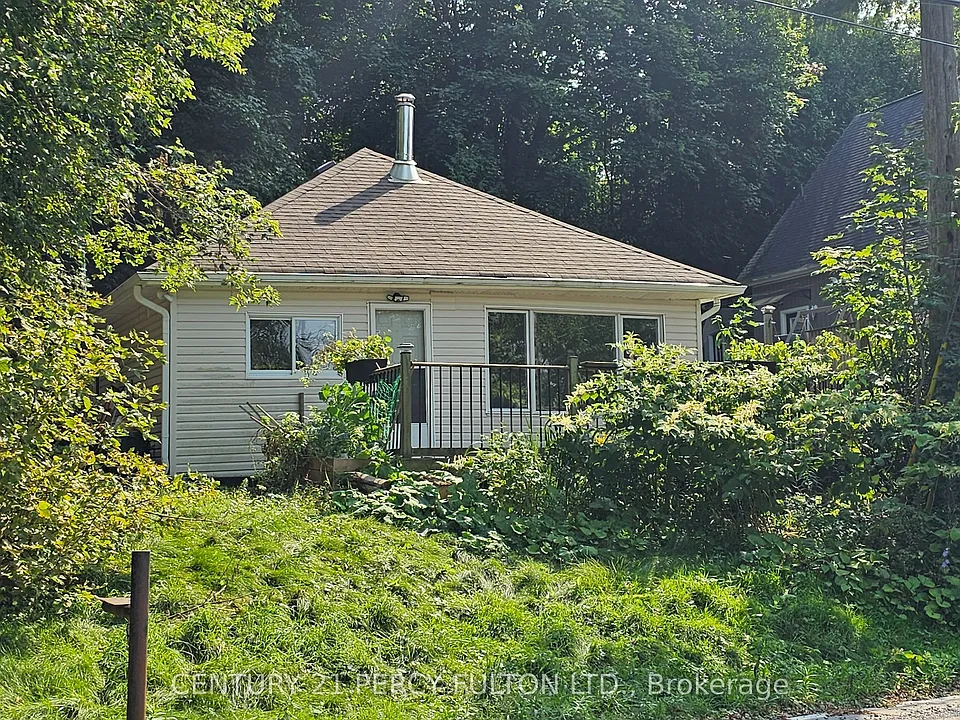 5895 Lakeshore Rd