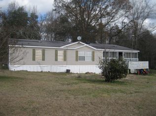 205 Newman Ln, Glennville, GA 30427