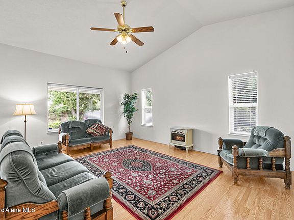 5th image of 9015 N Torrey Ln