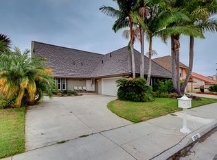 19121 Yacht Ln, Huntington Beach, CA 92646