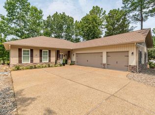17 Asombroso Ln, Hot Springs Village, AR 71909