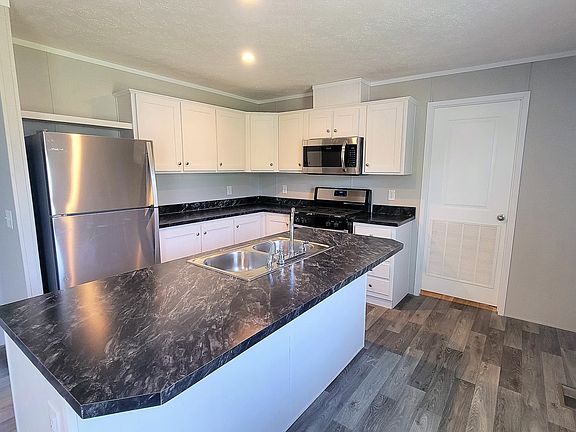 3rd image of 466 Montana St #466