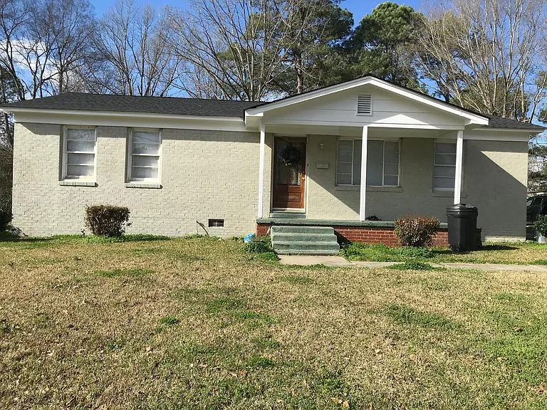 517 Overstreet Dr — Photo 1
