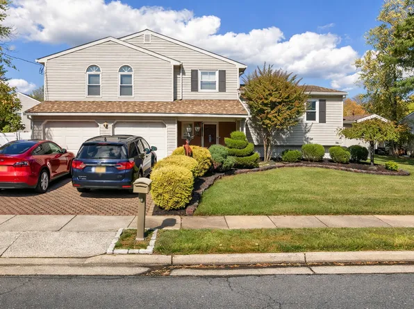 17 Marlin Ave E, Edison, NJ 08820