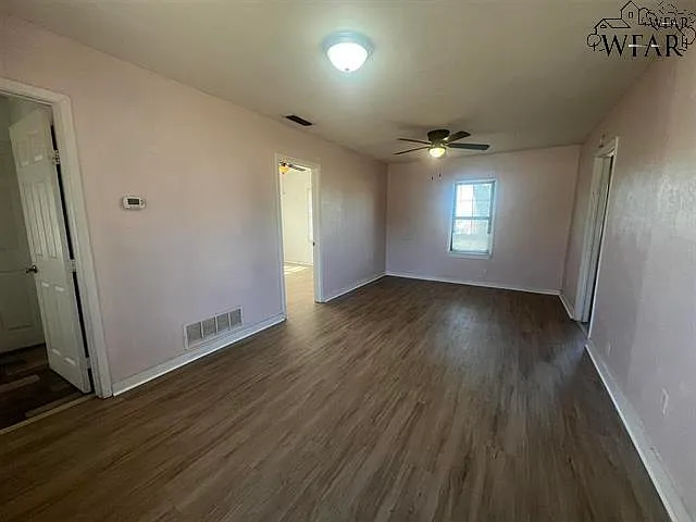 400 S Colorado St — Photo 4