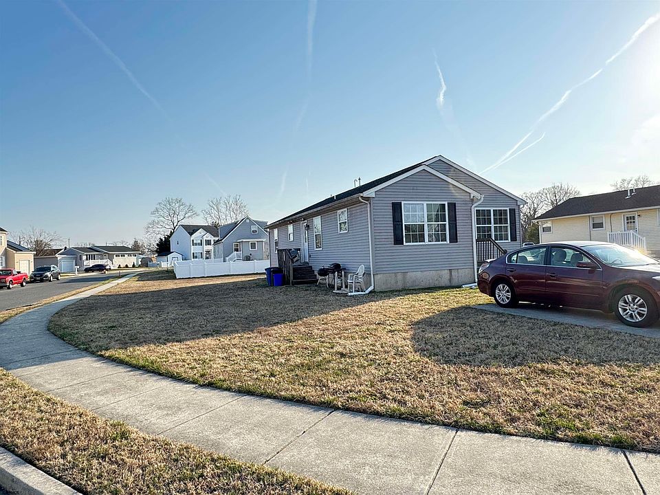 1st image of 711 Lafayette Cir