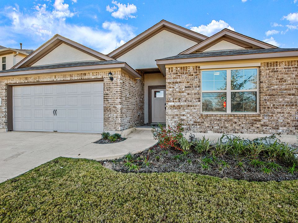 1st image of 143 Periwinkle Ln