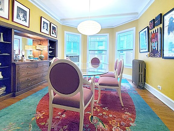 2nd image of 1329-31 W Carmen Ave #1329