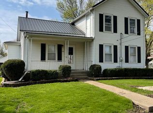140 W Railroad St, Roseville, IL