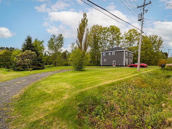 3rd image of 387 Brookside Rd
