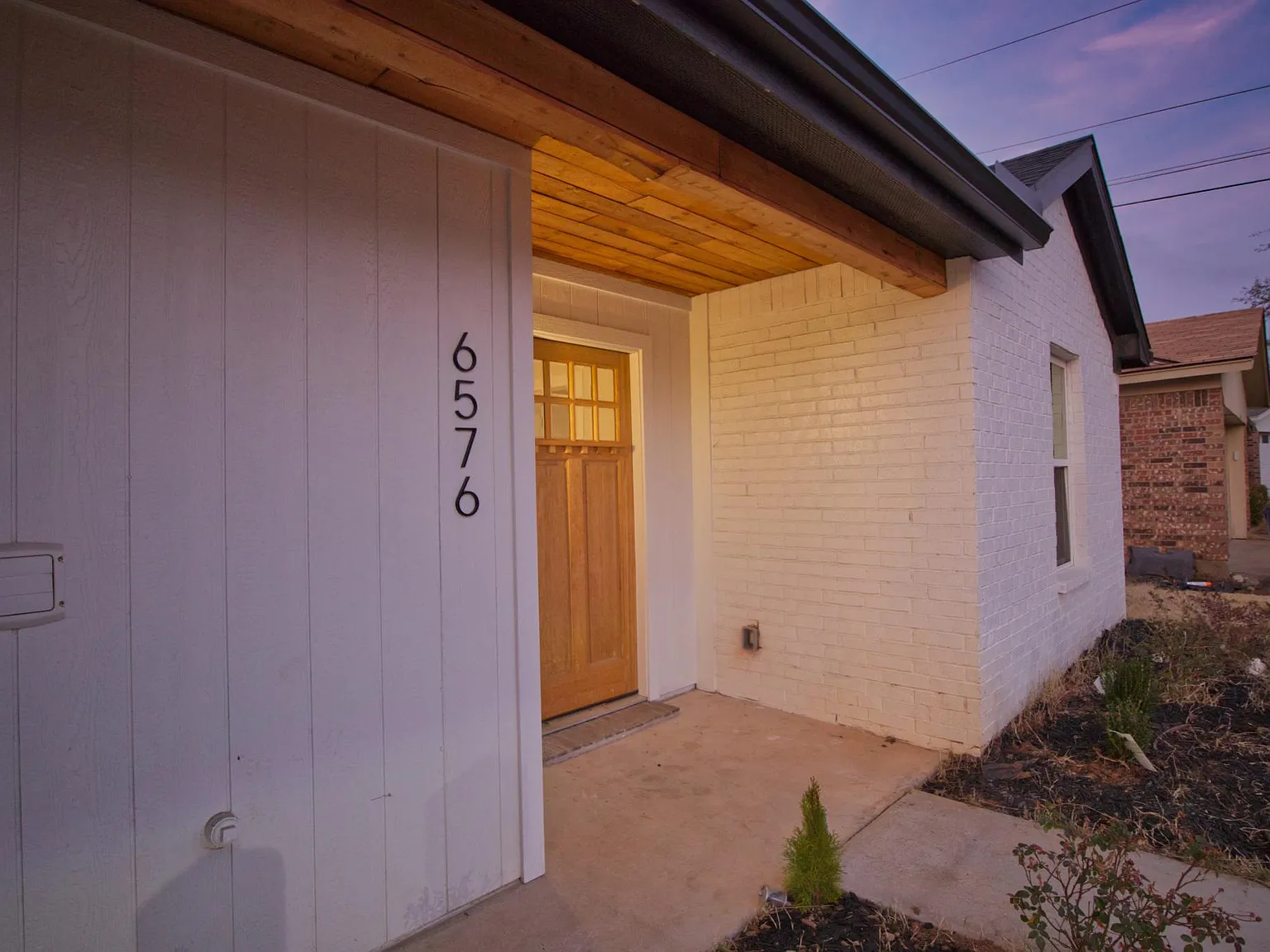 4 bed, 1659 sqft, $2,400 — Photo 3
