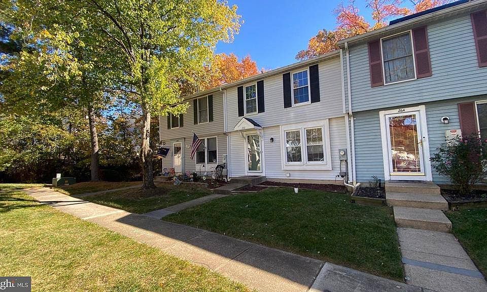 1st image of 266 Woodoak Ct