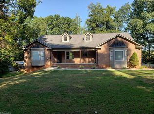 201 Fairfield Rd, Mocksville, NC 27028