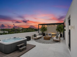 529 NE 61st St, Miami, FL 33137