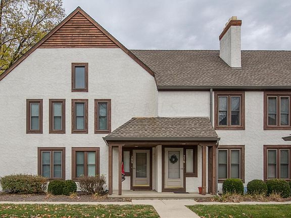 2nd image of 280 Saint Andrews Dr