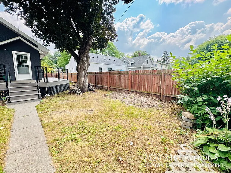 2420 31st Ave S — Photo 29