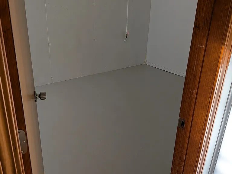 Basement bonus room
