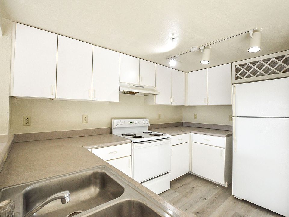 1st image of 114 Vista Verdi 328 Cir
