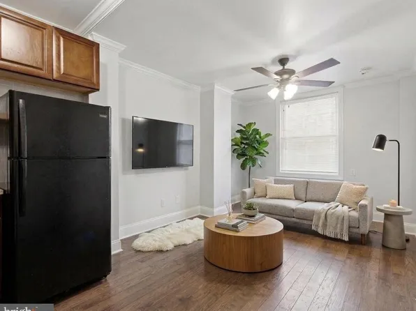 546 S Salford St, Philadelphia, PA 19143