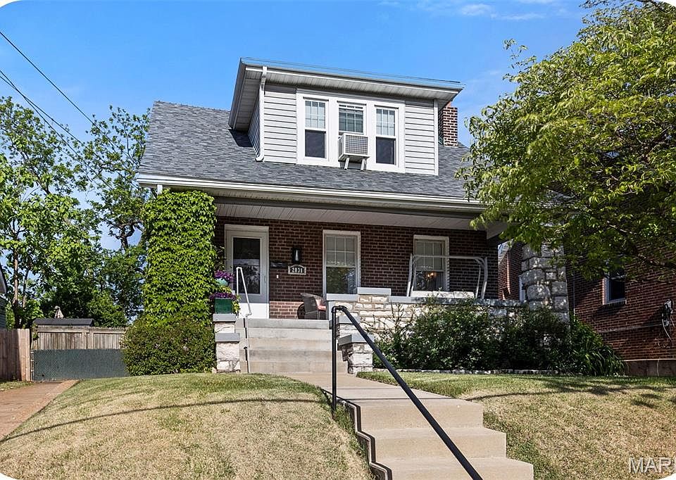 1st image of 2031 Bellevue Ave