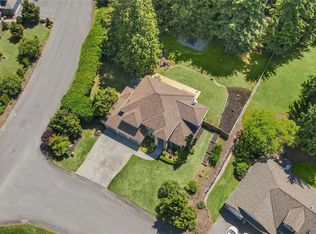 21233 NE 186th St, Woodinville, WA