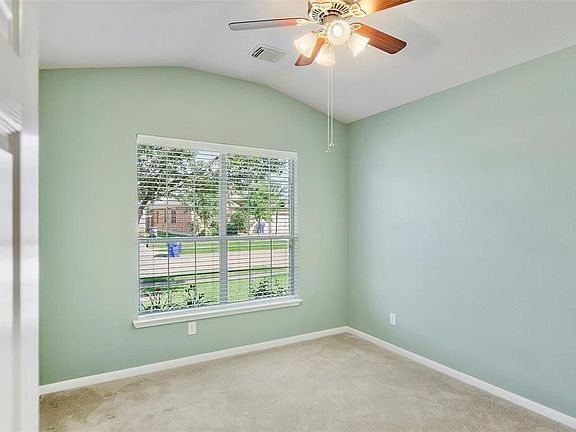 5th image of 10130 Driftwood Park Dr