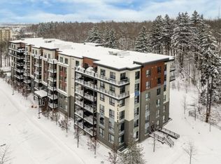 304 Essa Rd #509, Barrie, ON L9J0H4